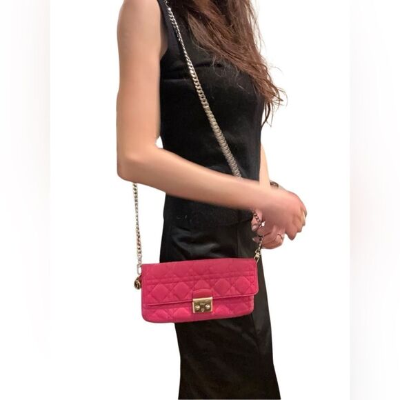 Christian Dior Carnage Continental Wallet - Picture 2 of 16